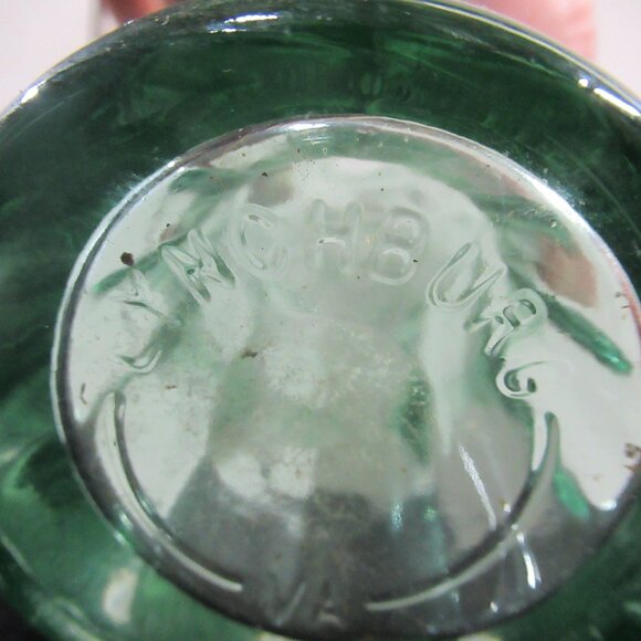 Coca Cola Classic Holiday 2003 6 Pack Glass Bottles Santa  Vintage Coca-Cola Christmas Santa Claus Glass 6 pack Bottles